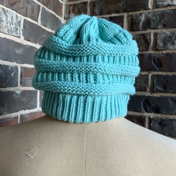 C.C Beanie Cable Knit - Light Blue - Picture 5 of 6